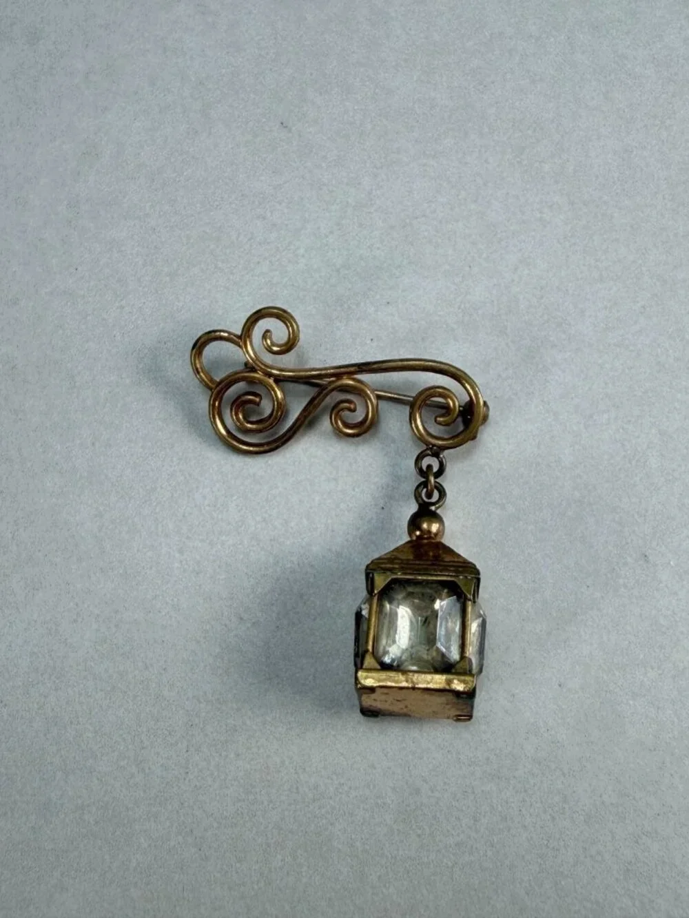 Vintage Calvaire Lamp Brooch Pin Dangling Lantern Clear Rhinestone - Picture 1 of 5